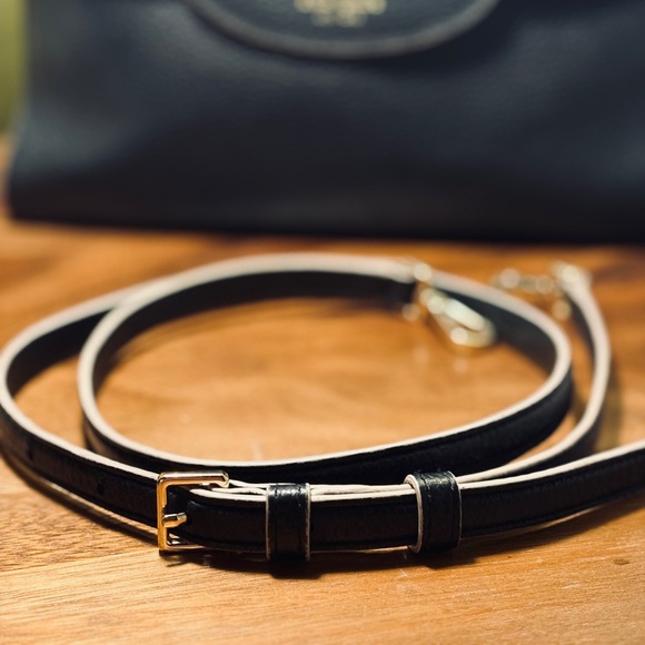 Full Size Kate Spade Leewood Place Leather Crossbody Bag Tote Black Scallops - Picture 7 of 10